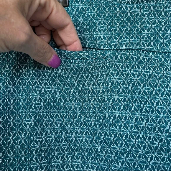 •MARGARET M• Capri Length Slimming Pants - Size 2X - Picture 3 of 7